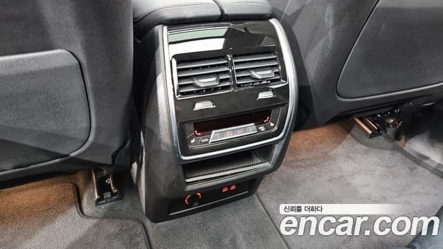 BMW X5 2025 — Photo 20/34