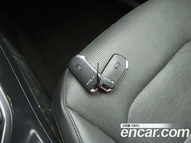 Kia Niro 2022 — фото 14 из 20