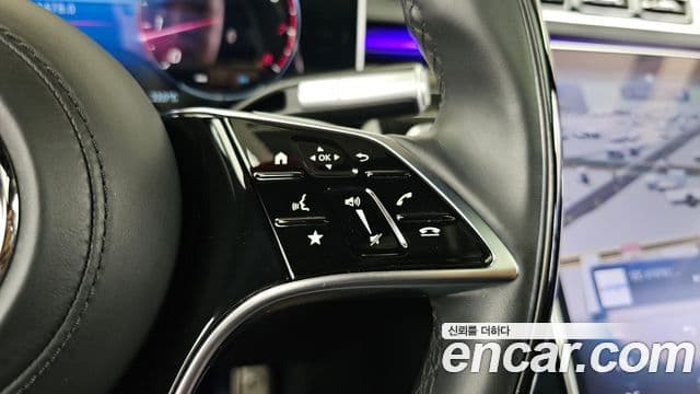 Mercedes-Benz S-Class 2023 — Photo 28/36