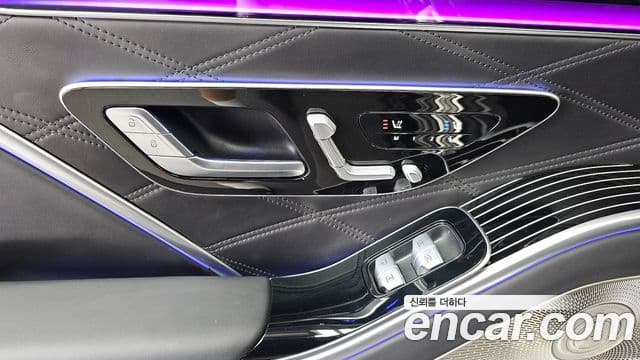 Mercedes-Benz S-Class 2023 — Photo 4/36