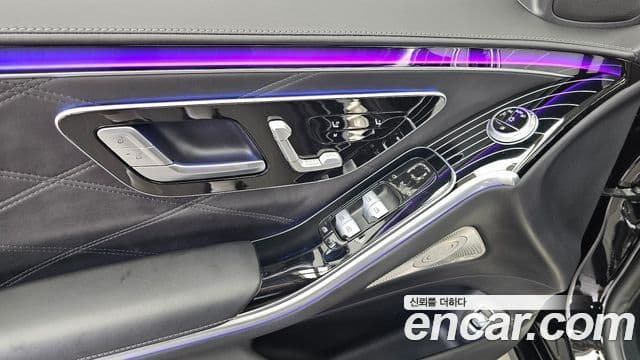 Mercedes-Benz S-Class 2023 — Photo 30/36
