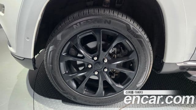 Jeep Grand Cherokee 2020 — Şəkil 5/20