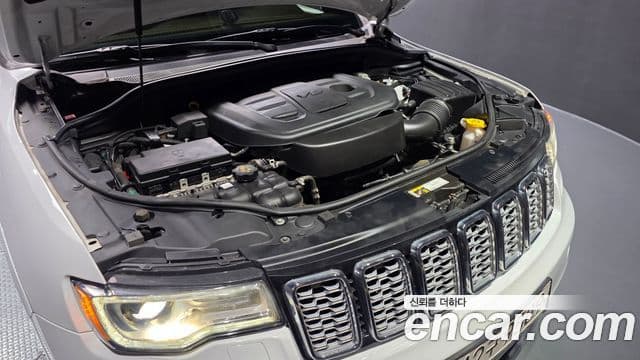 Jeep Grand Cherokee 2020 — Şəkil 6/20