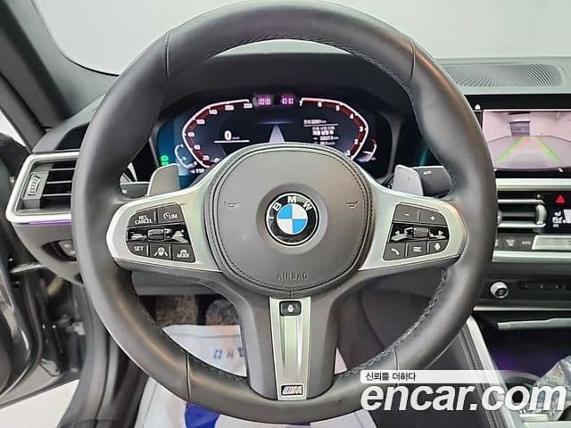 BMW 4 Series 2022 — ფოტო 8/20