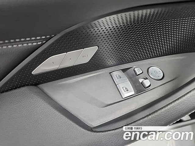 BMW 4 Series 2022 — ფოტო 19/20