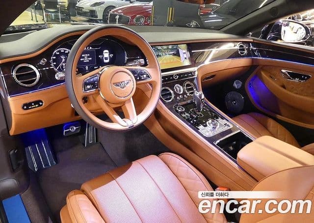 Bentley Continental GT 2022 — ფოტო 12/20