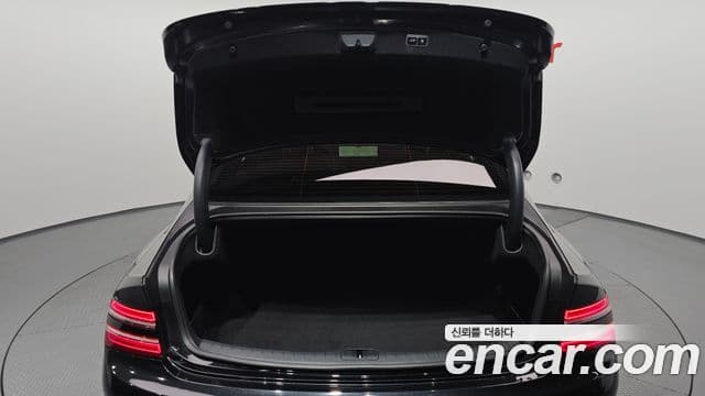 Genesis G80 2023 — Photo 20/20