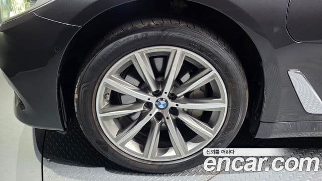 BMW 5 Series 2020 — фото 5 из 20
