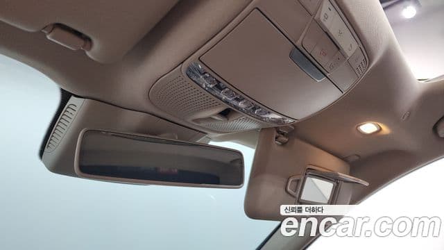 Mercedes-Benz E-Class 2019 — ფოტო 20/20