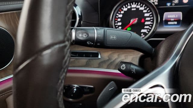 Mercedes-Benz E-Class 2019 — Photo 5/32