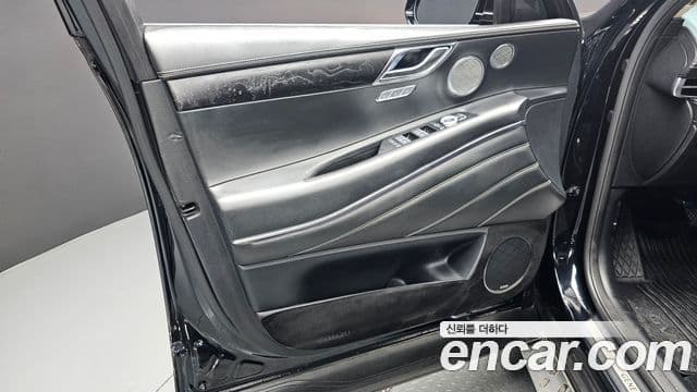 Genesis GV80 2020 — Photo 19/35