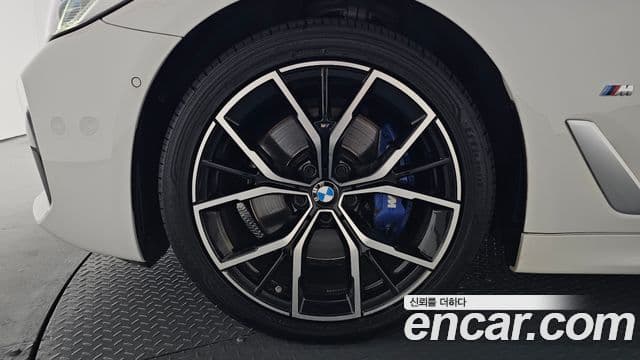BMW 5 Series 2023 — ფოტო 5/20