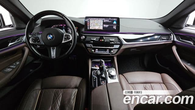 BMW 5 Series 2023 — ფოტო 7/20