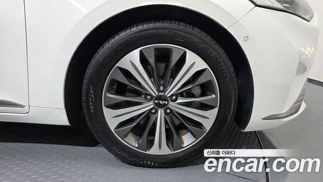 Kia K8 2021 — Photo 5/35