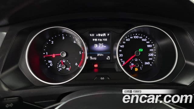 Volkswagen Tiguan 2019 — ფოტო 8/20