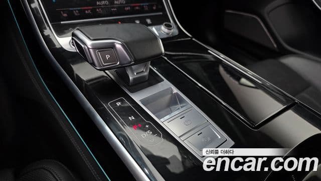 Audi A8 2021 — ფოტო 9/20