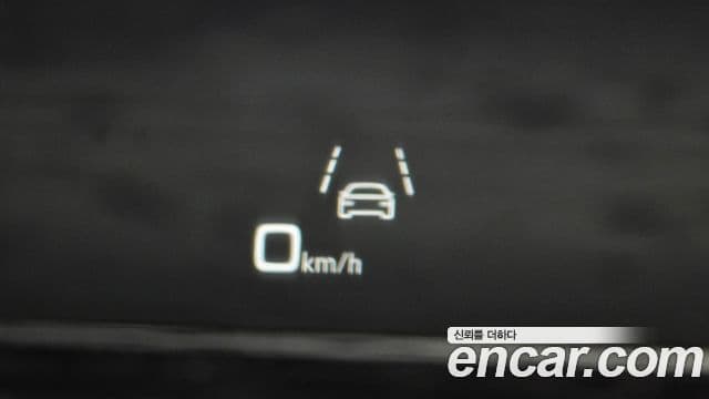 Audi A8 2021 — ფოტო 17/20