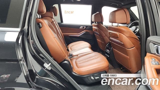 BMW X7 2025 — Şəkil 11/20