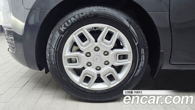 Hyundai Staria 2022 — фото 5 из 20