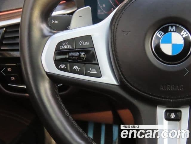 BMW 5 Series 2020 — Şəkil 12/20