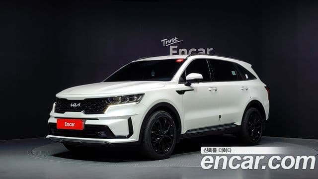 Kia Sorento 2023 — Фото 1/20