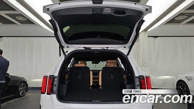 Kia Sorento 2023 — Фото 20/20