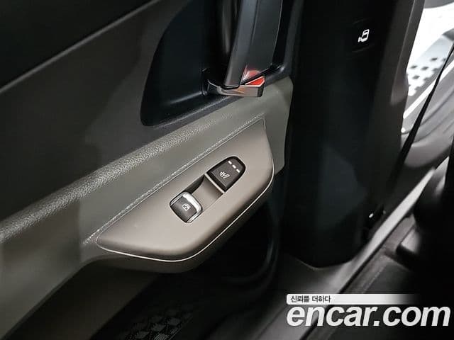Kia Carnival 2025 — ფოტო 17/20