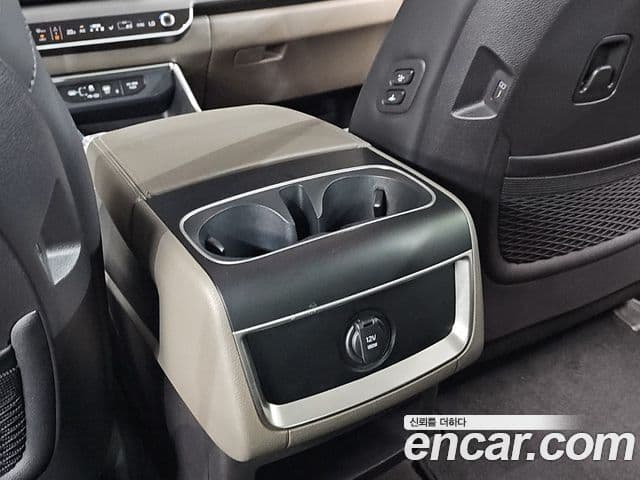 Kia Carnival 2025 — ფოტო 18/20