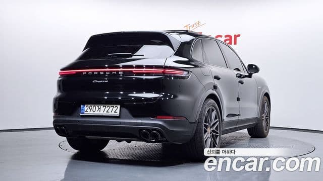 Porsche Cayenne 2024 — Şəkil 35/39