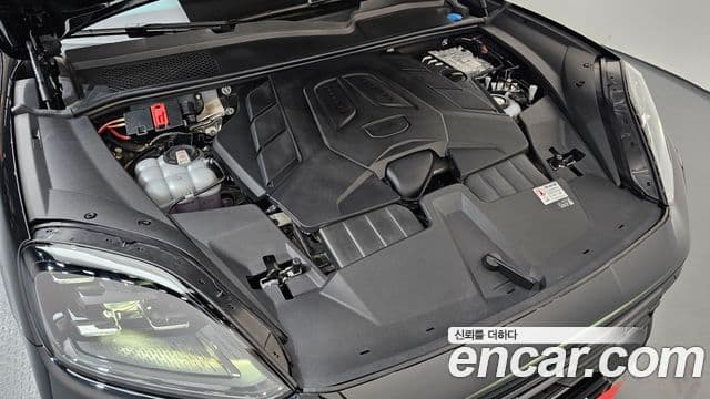 Porsche Cayenne 2024 — Şəkil 19/39