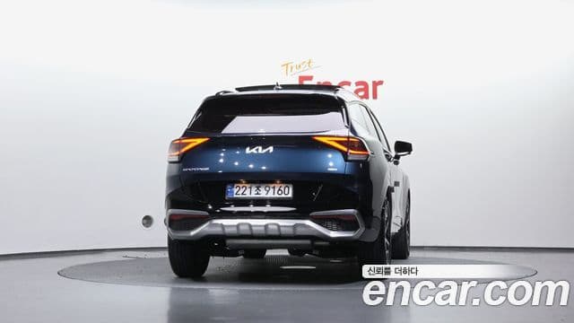 Kia Sportage 2022 — ფოტო 4/20