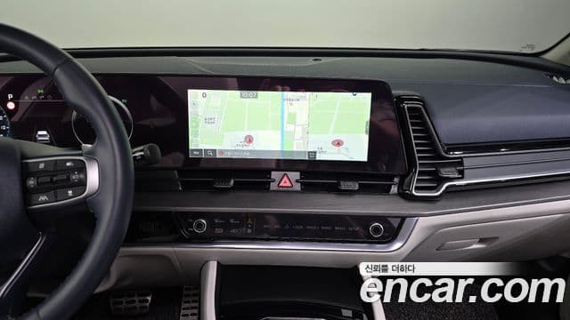 Kia Sportage 2022 — ფოტო 14/20