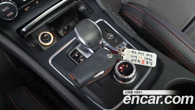 Mercedes-Benz A-Class 2018 — Şəkil 8/20