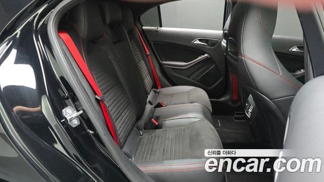 Mercedes-Benz A-Class 2018 — Şəkil 12/20