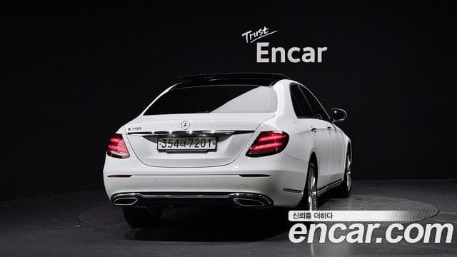 Mercedes-Benz E-Class 2019 — Şəkil 4/20