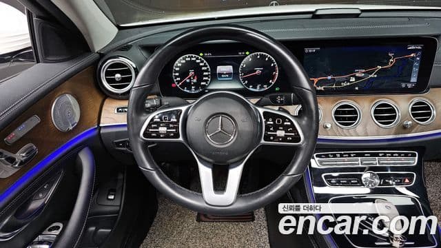Mercedes-Benz E-Class 2019 — Şəkil 12/20