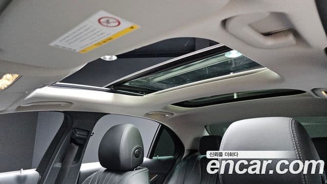 Mercedes-Benz E-Class 2019 — Şəkil 16/20