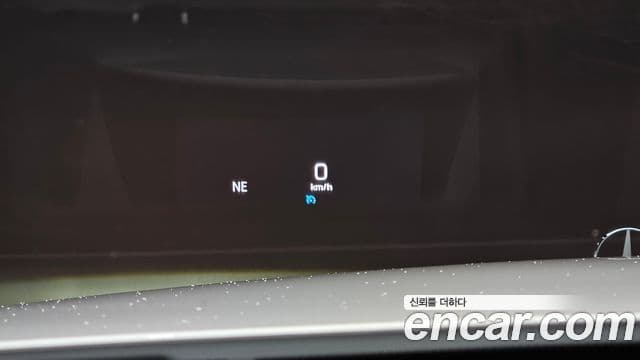 Mercedes-Benz E-Class 2019 — Şəkil 17/20