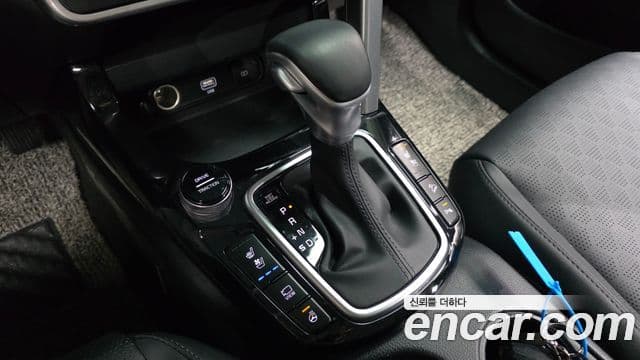 Kia Seltos 2020 — ფოტო 9/20