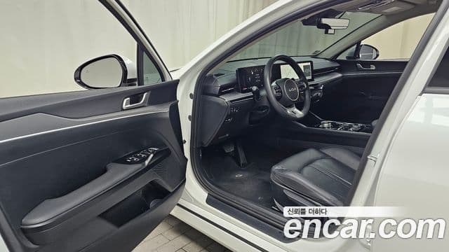 Kia K5 2024 — фото 8 из 20