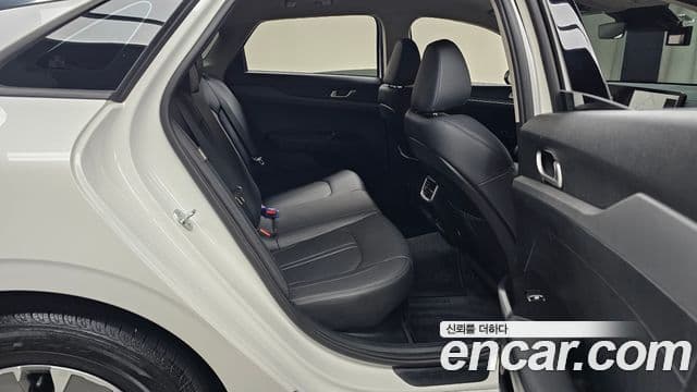 Kia K5 2024 — фото 11 из 20
