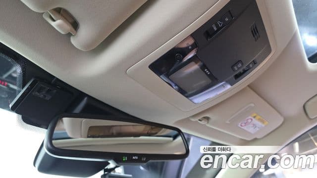 Lexus NX300h 2019 — Şəkil 18/20