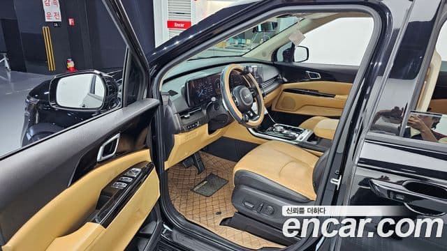 Kia Carnival 2023 — Şəkil 10/20