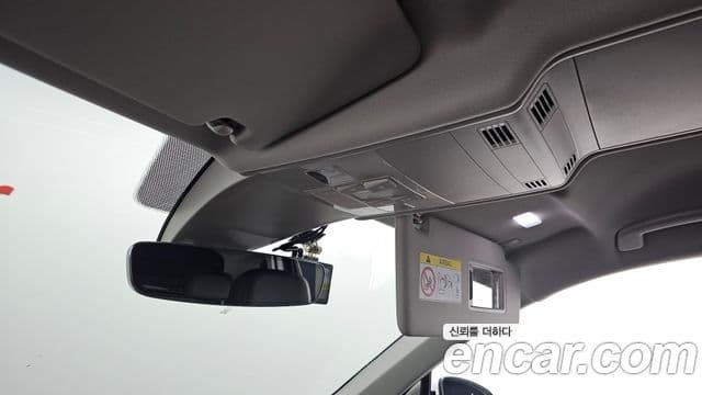 Volkswagen Tiguan 2022 — ფოტო 20/20