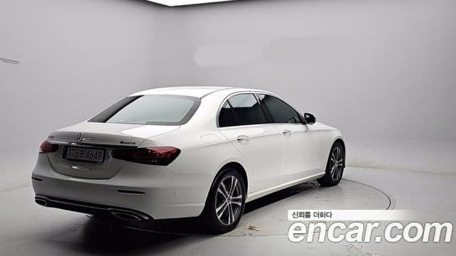 Mercedes-Benz E-Class 2022 — Şəkil 2/20