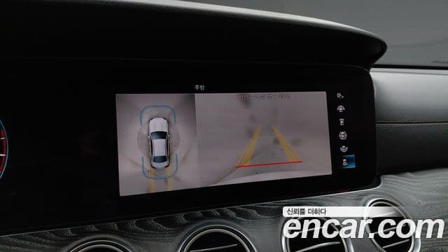 Mercedes-Benz E-Class 2022 — фото 14 из 20