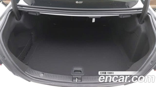 Mercedes-Benz E-Class 2022 — Şəkil 18/20