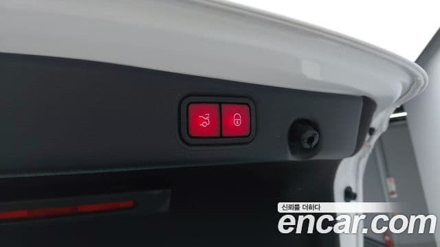 Mercedes-Benz E-Class 2022 — Şəkil 19/20