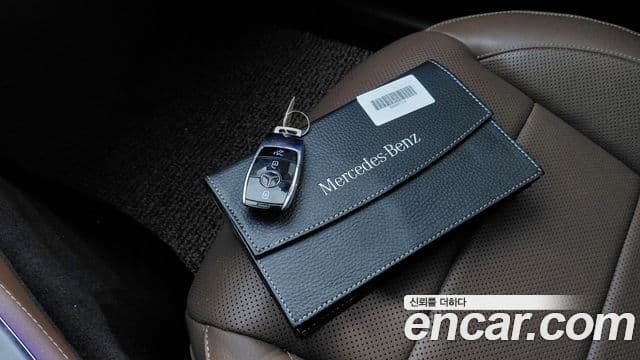 Mercedes-Benz E-Class 2022 — Şəkil 20/20