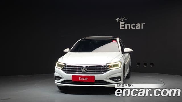 Volkswagen Jetta 2021 — ფოტო 3/20